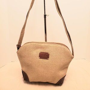 LIZ CLAIBORNE CLASSIC WOVEN BEIGE SHOULDER BAG